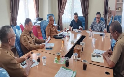 Komisi II DPRD Gelar Rapat Kerja Bahas KUA PPAS TA 2025 Bersama Dinas PPKH